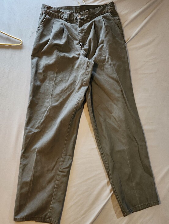Denver Hayes Other - Denver Haynes VTG Olive Green Pleated Casual Pants Made In Canada Workwear